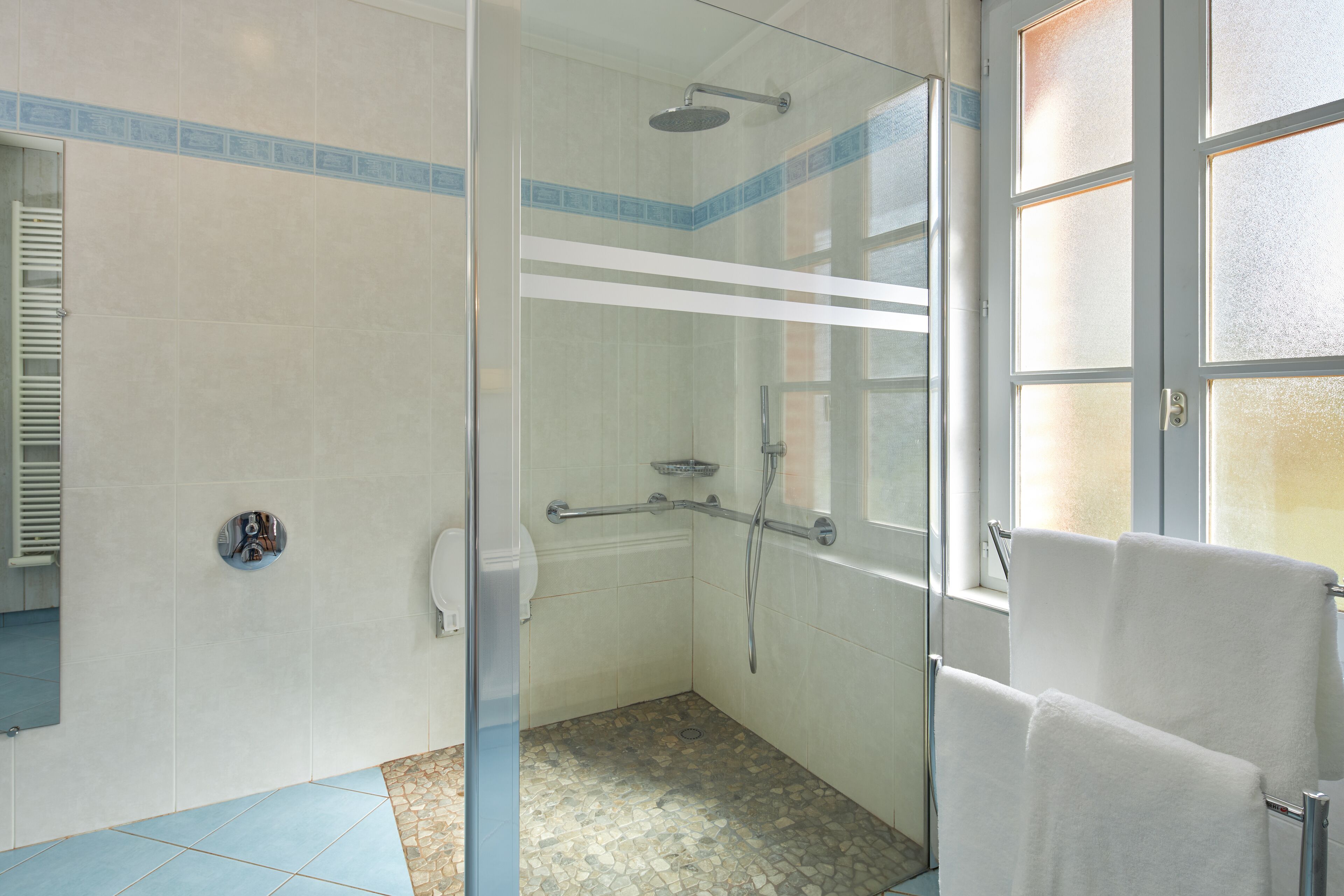 superior twin room | bathroom | free toiletries, hair dryer, bathrobes, slippers