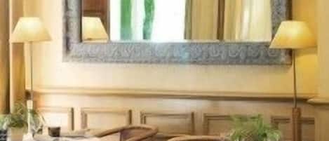 Lunch and dinner served, Regional cuisine