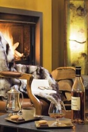 Lounge. Le Viscos