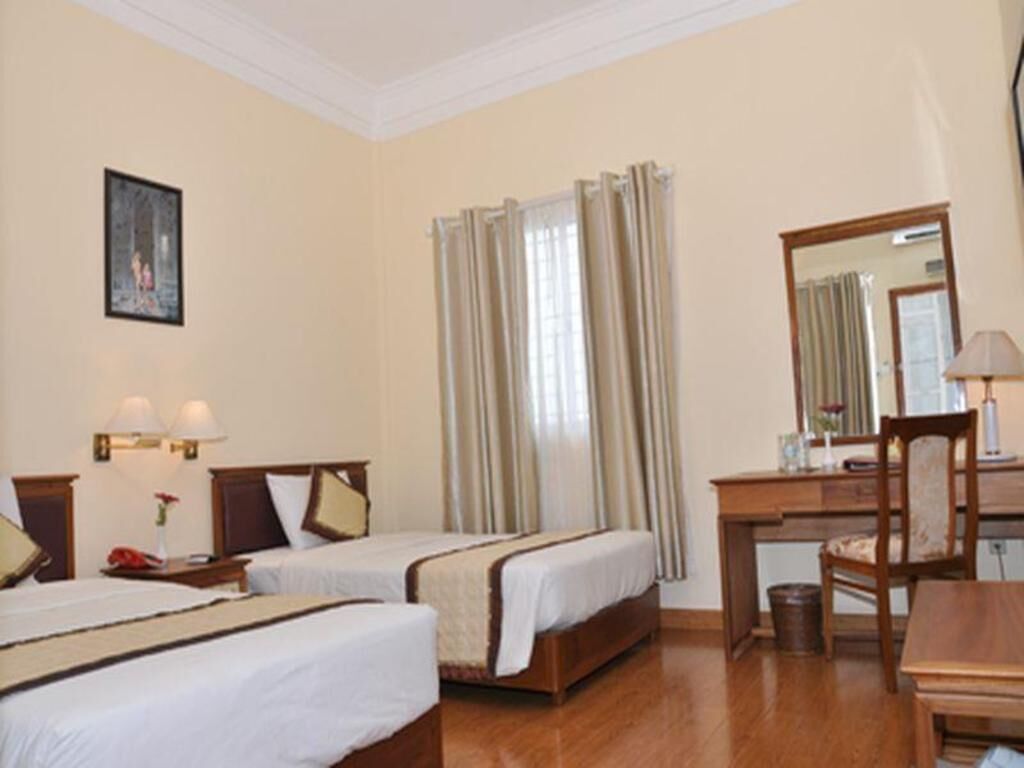 Minibar, escritorio, camas supletorias y wifi gratis