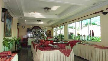 Bar (en la propiedad)