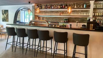 Bar (en el alojamiento)