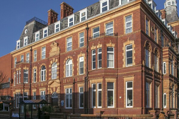 Exterior - Best Western The Grand Hotel Hartlepool (Hartlepool)