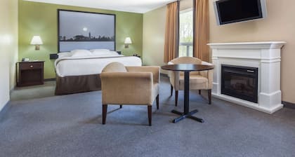 Super 8 by Wyndham Midland