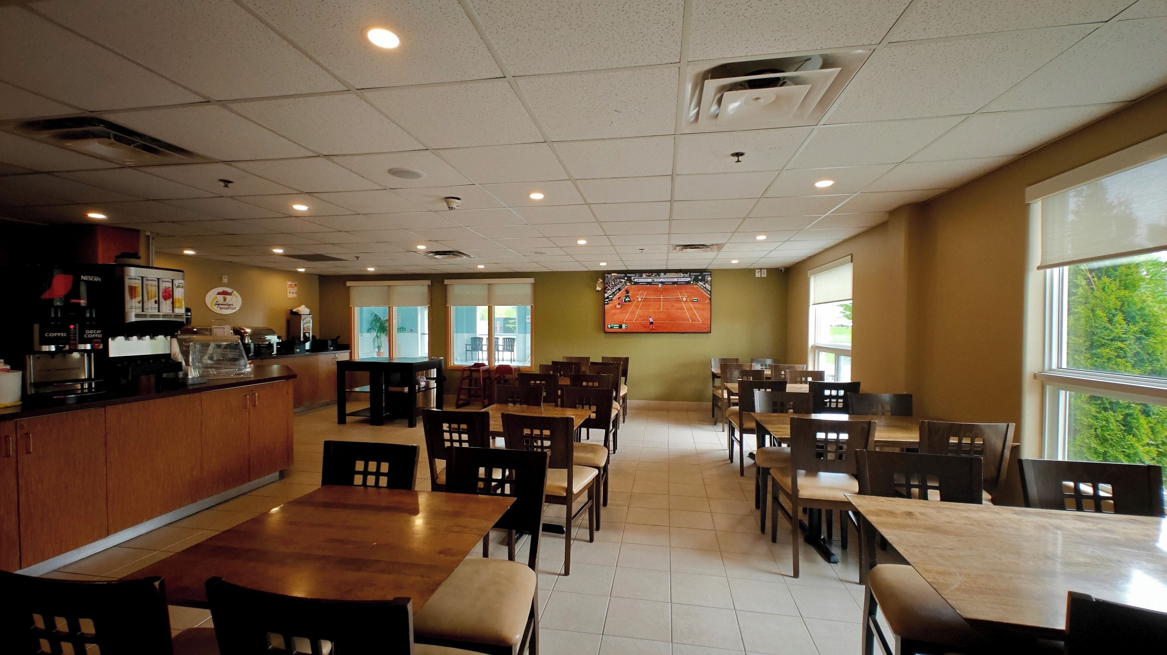 Petit déjeuner complet compris tous les jours