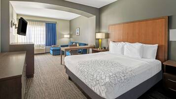 Suite, 1 King Bed, Accessible, Non Smoking (Mob,Tub w/Grab Bars,Countryside) | Premium bedding, desk, iron/ironing board, free WiFi