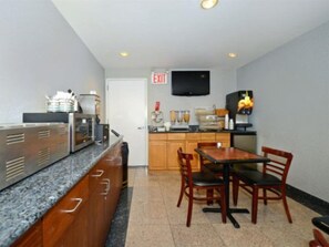 Dining - Lexington Inn - Brooklyn NY (Brooklyn)