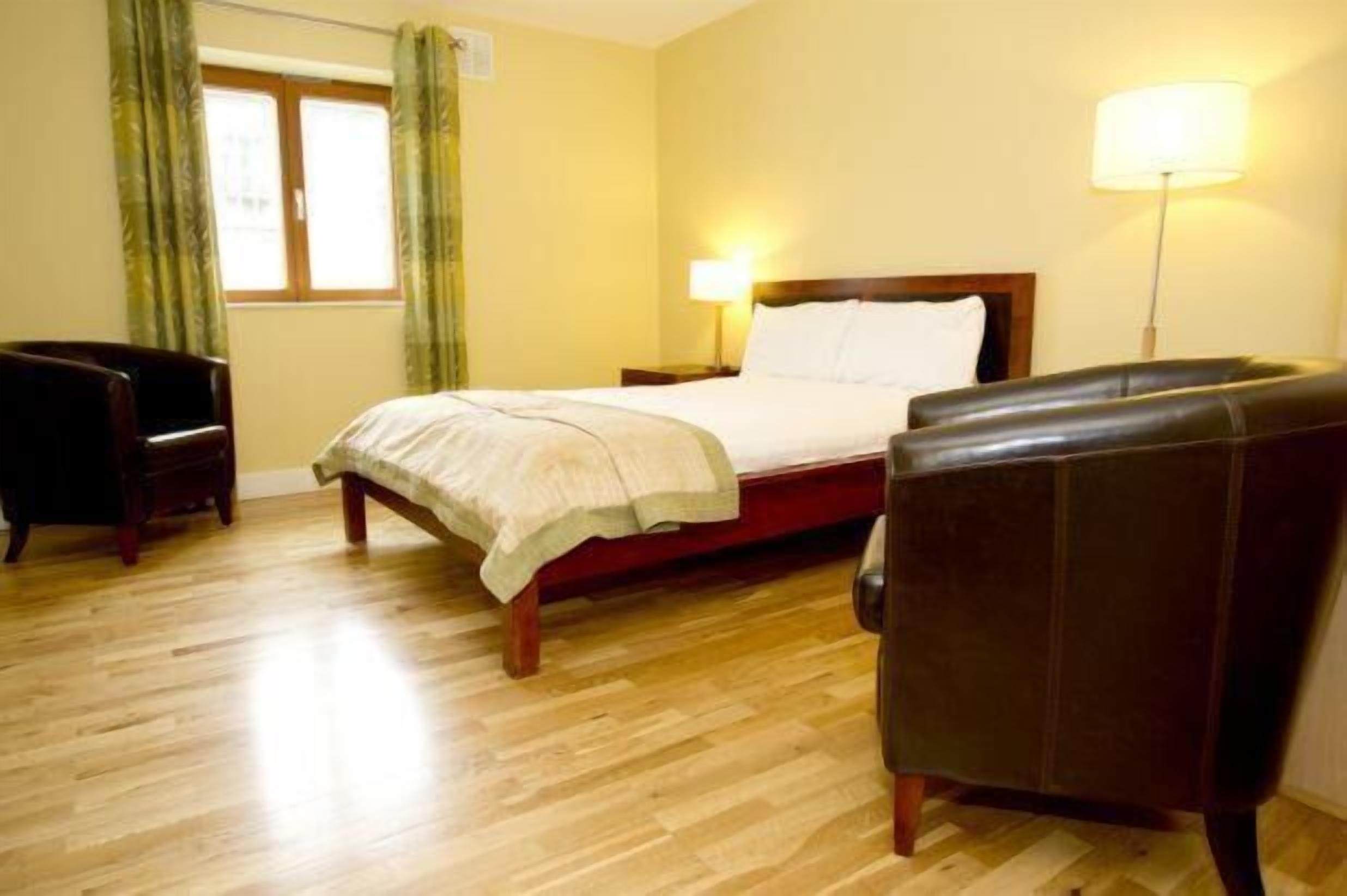 in-room safe, free wifi, bed sheets, wheelchair access