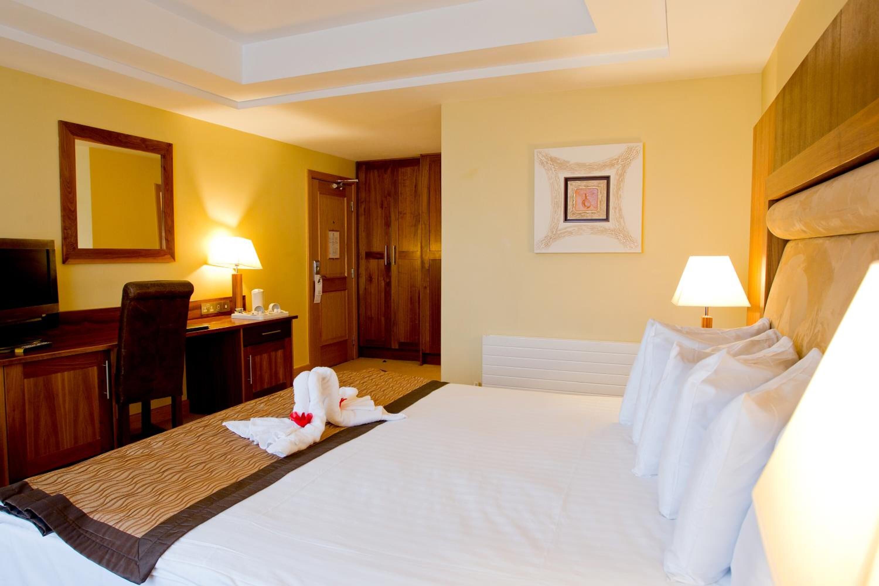 in-room safe, free wifi, bed sheets, wheelchair access