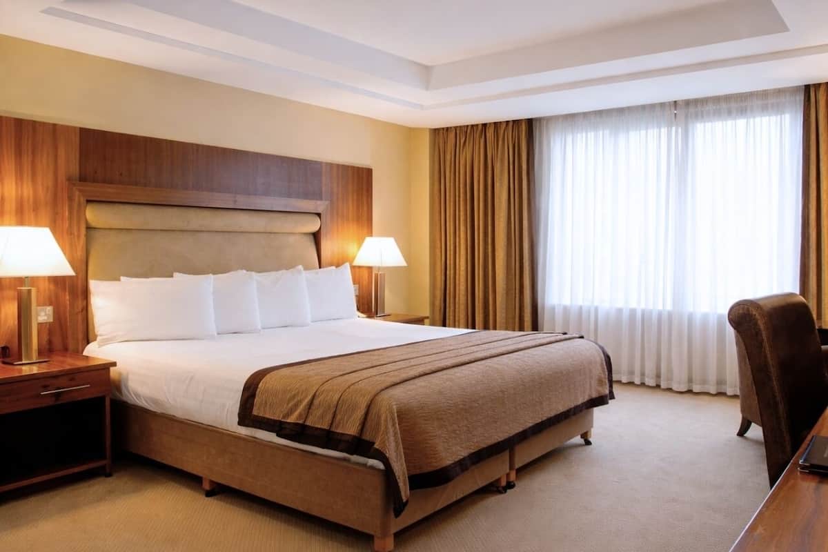 Classic Room | In-room safe, free WiFi, bed sheets, wheelchair access