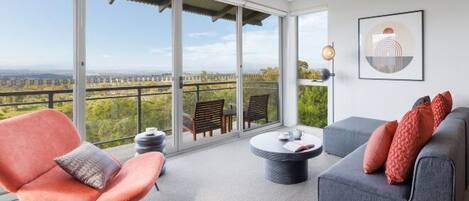 Minibar, alarm clocks