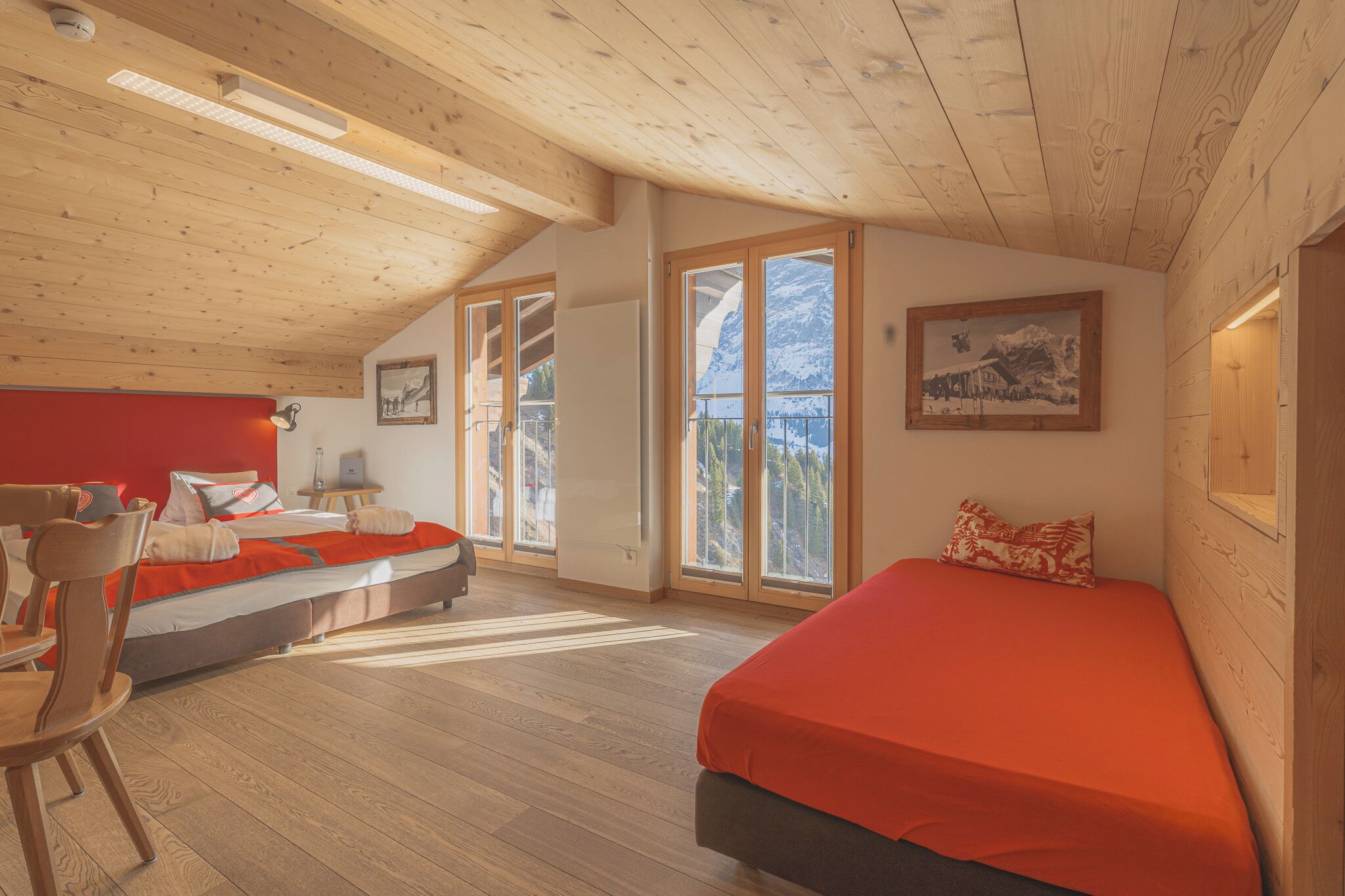 スーペリア 4 人部屋 | WiFi (無料)、ベッドシーツ