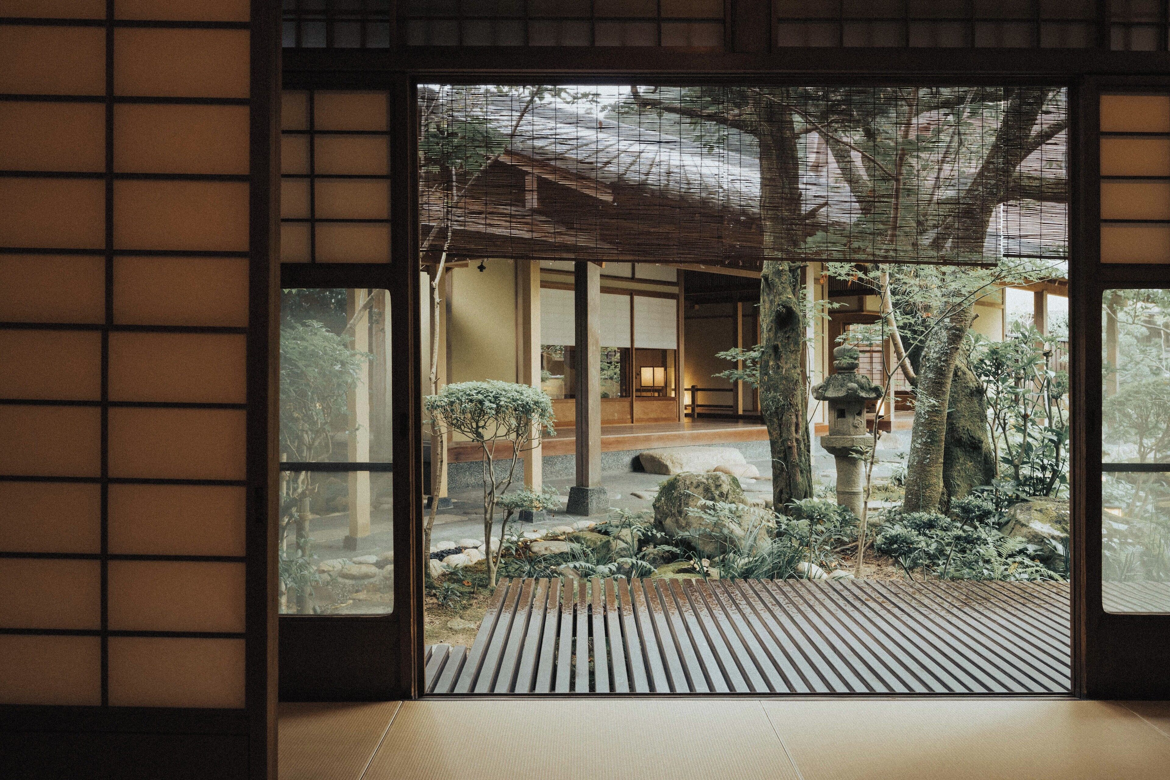 Standard Room (特別室離れ庭＆露天風呂付　「考槃居」) | Balcony