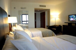Deluxe Room, 2 Twin Beds | View from room