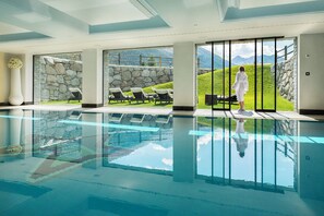 Piscina coperta, piscina all'aperto