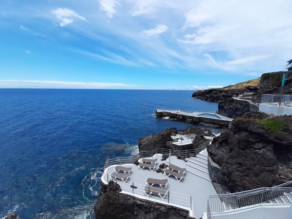Exterior detail - Rocamar Lido Resort (Santa Cruz)