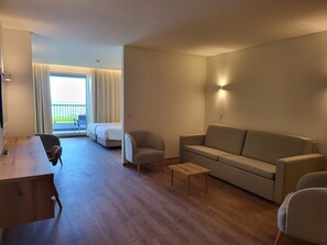 Blackout drapes, iron/ironing board, free WiFi, bed sheets - Rocamar Lido Resort (Santa Cruz)