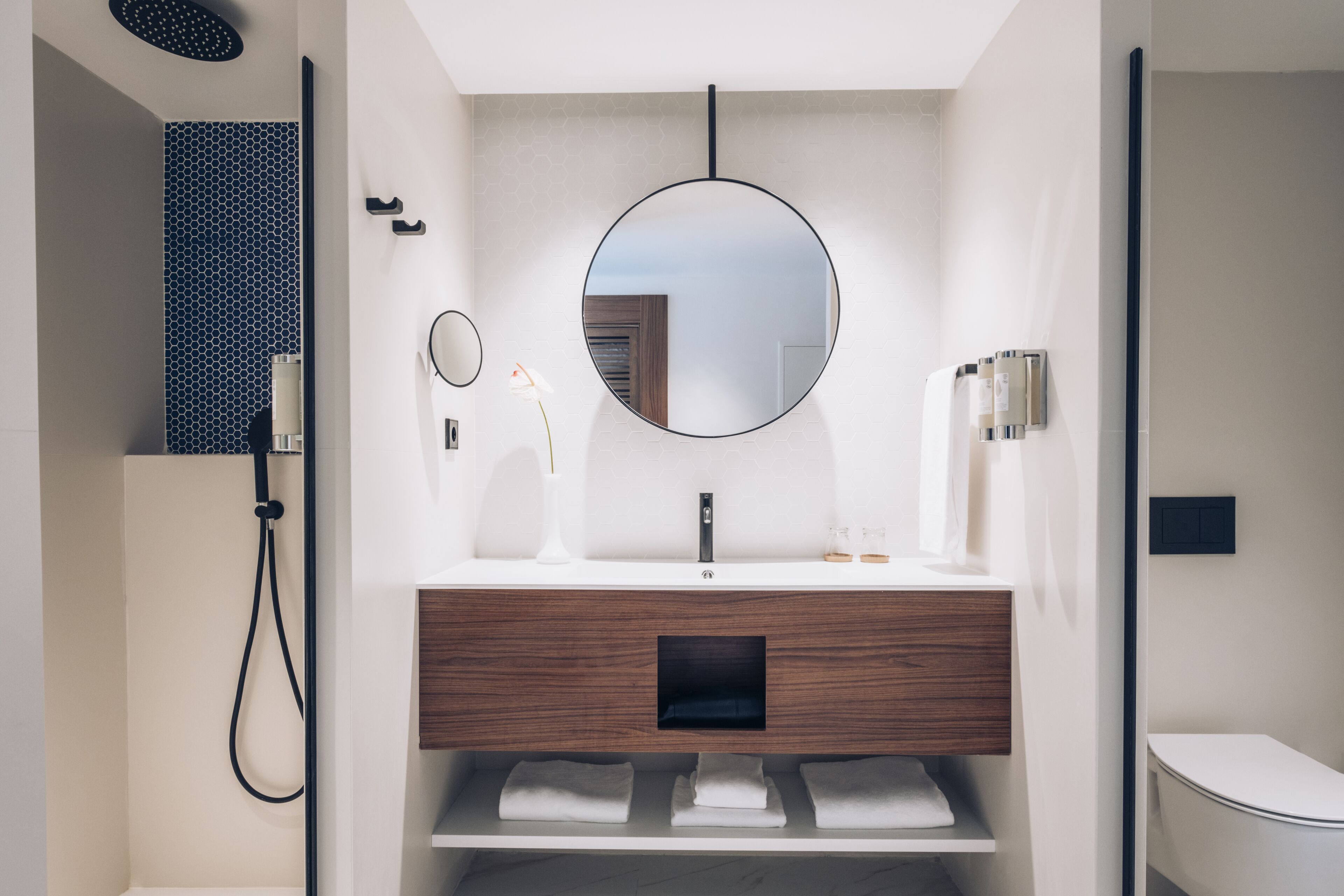 shower, rainfall showerhead, eco-friendly toiletries, hair dryer