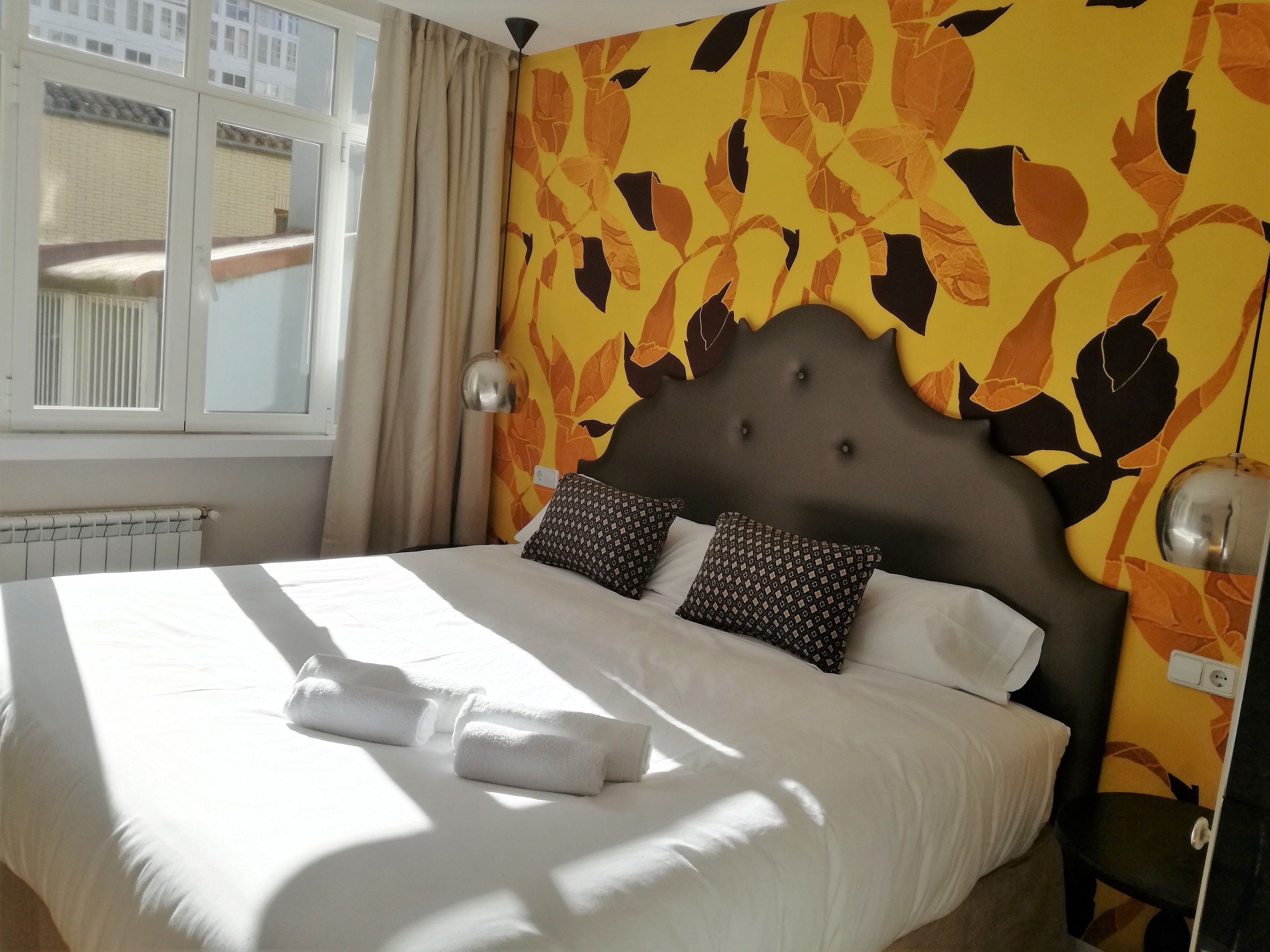 Coffres-forts dans les chambres, décoration personnalisée, bureau