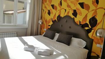 Coffres-forts dans les chambres, décoration personnalisée, bureau