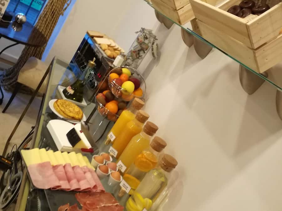 Daily buffet breakfast for a fee