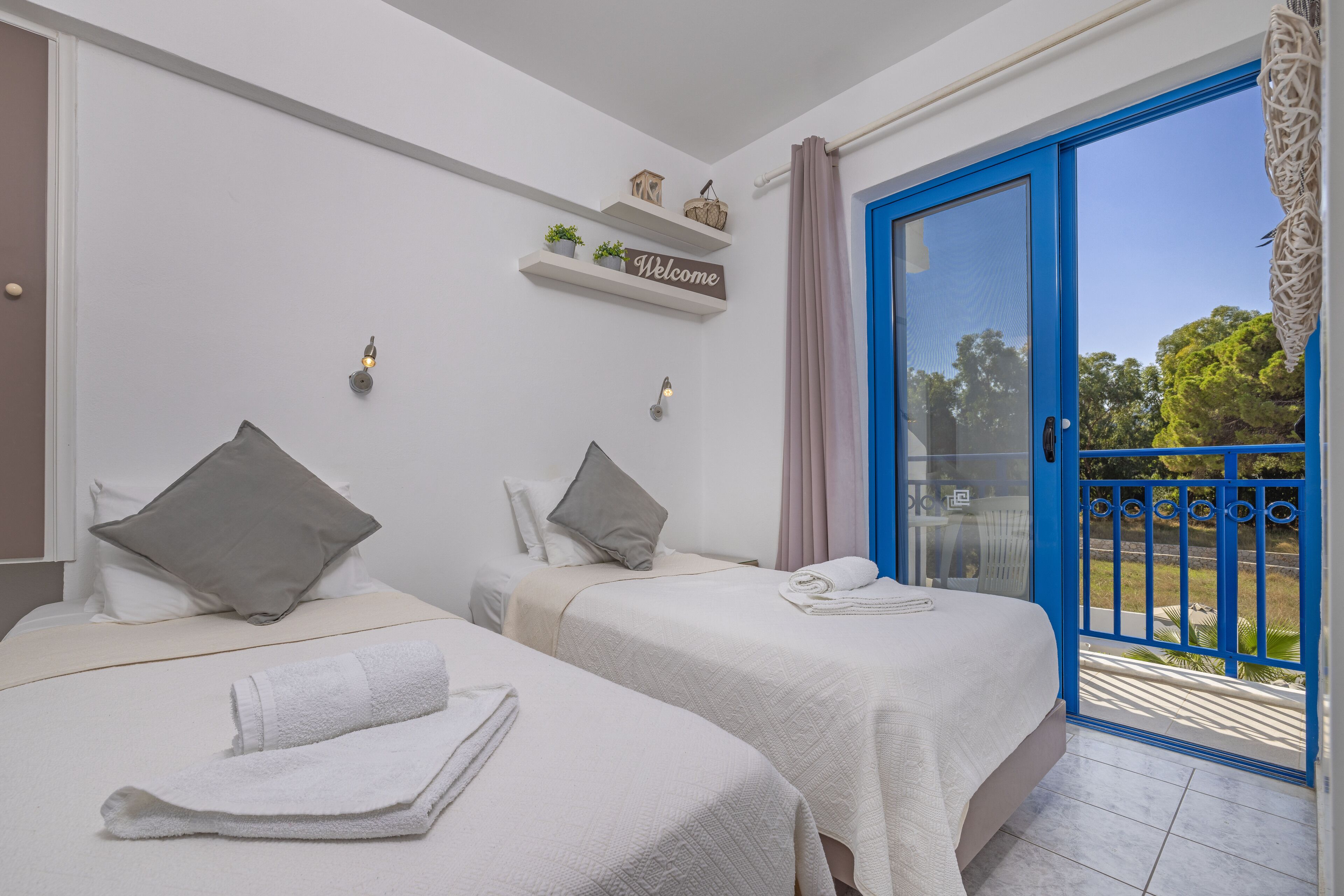 double or twin room | 2 bedrooms, desk, iron/ironing board, free wifi