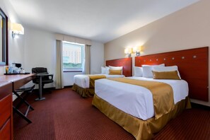 Standard Room, 2 Double Beds, Non Smoking - Comfort Inn Queretaro Tecnologico (Querétaro)