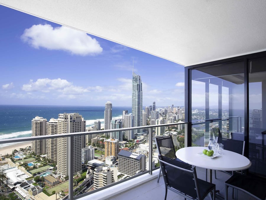 Apartamento, 2 quartos (Ocean Spa) | Cofres nos quartos, individualmente decorados