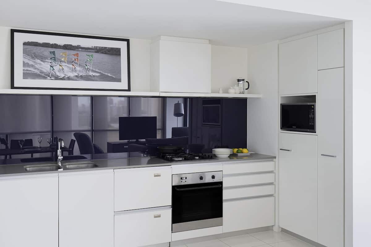 3 Schlafzimmer, Zimmersafe, individuell dekoriert