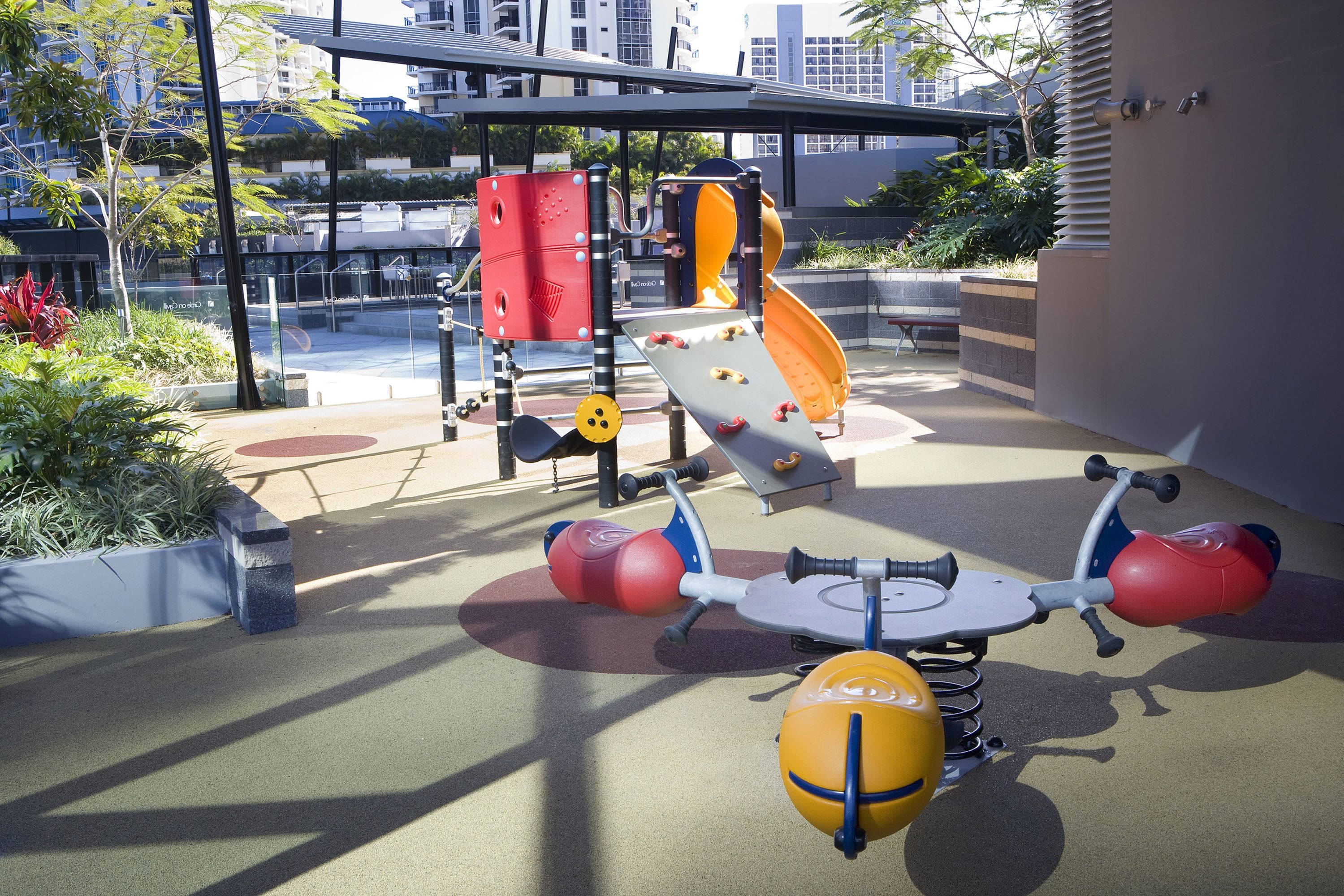 Área de juegos infantiles al aire libre