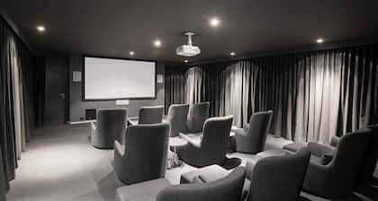 Mantra Circle on Cavill