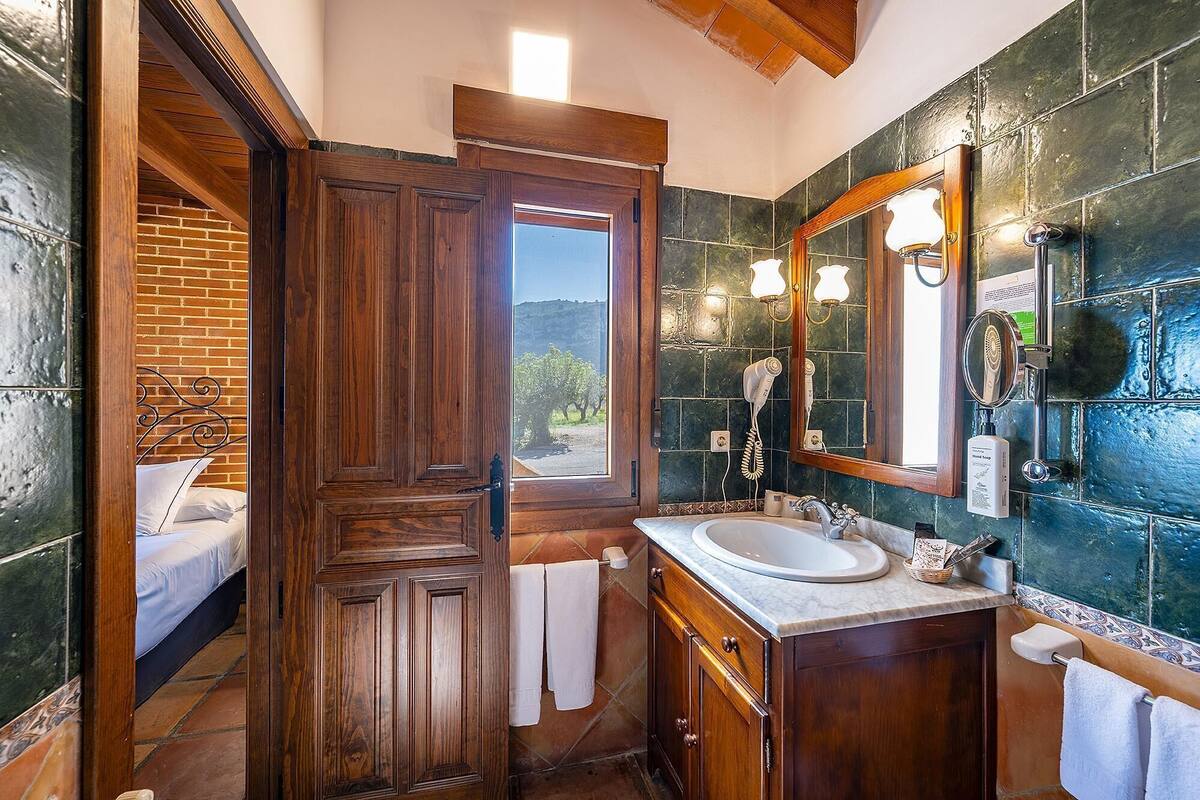 premium bedding, down duvets, memory-foam beds, minibar