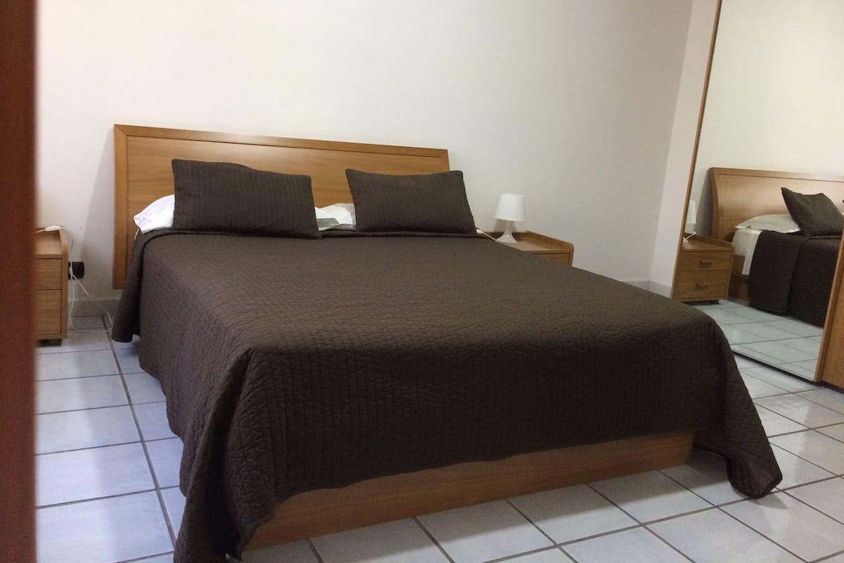 In-room safe, blackout curtains, soundproofing, free WiFi
