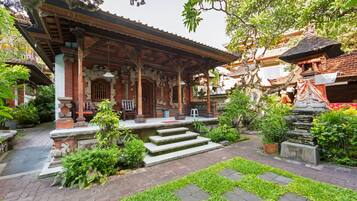 Deluxe Bungalow | 1 bedroom, desk, soundproofing, free WiFi