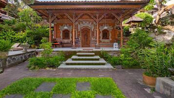 Deluxe Bungalow | 1 bedroom, desk, soundproofing, free WiFi