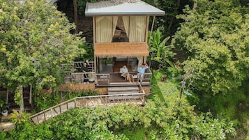 Hilltop Duplex Bungalow | Terrace/patio