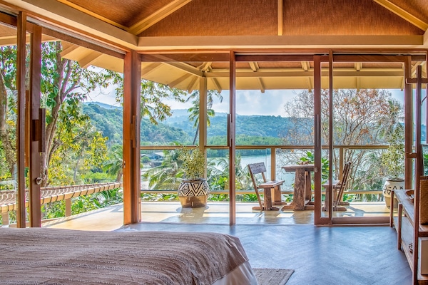 Deluxe Seaview Villa | In-room safe, individually decorated, individually furnished