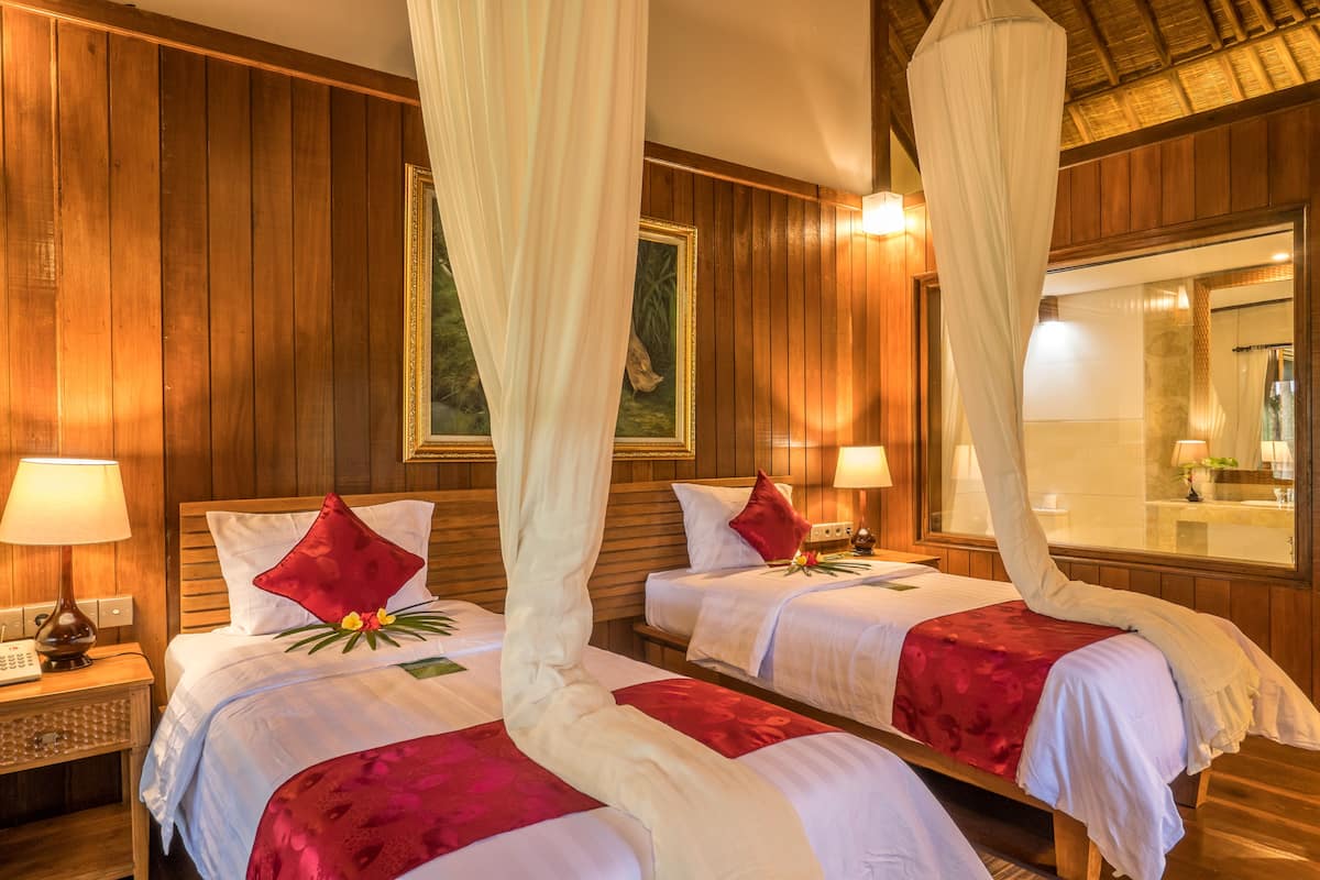 Suite Rice Field View | Minibar, in-room safe, desk, rollaway beds