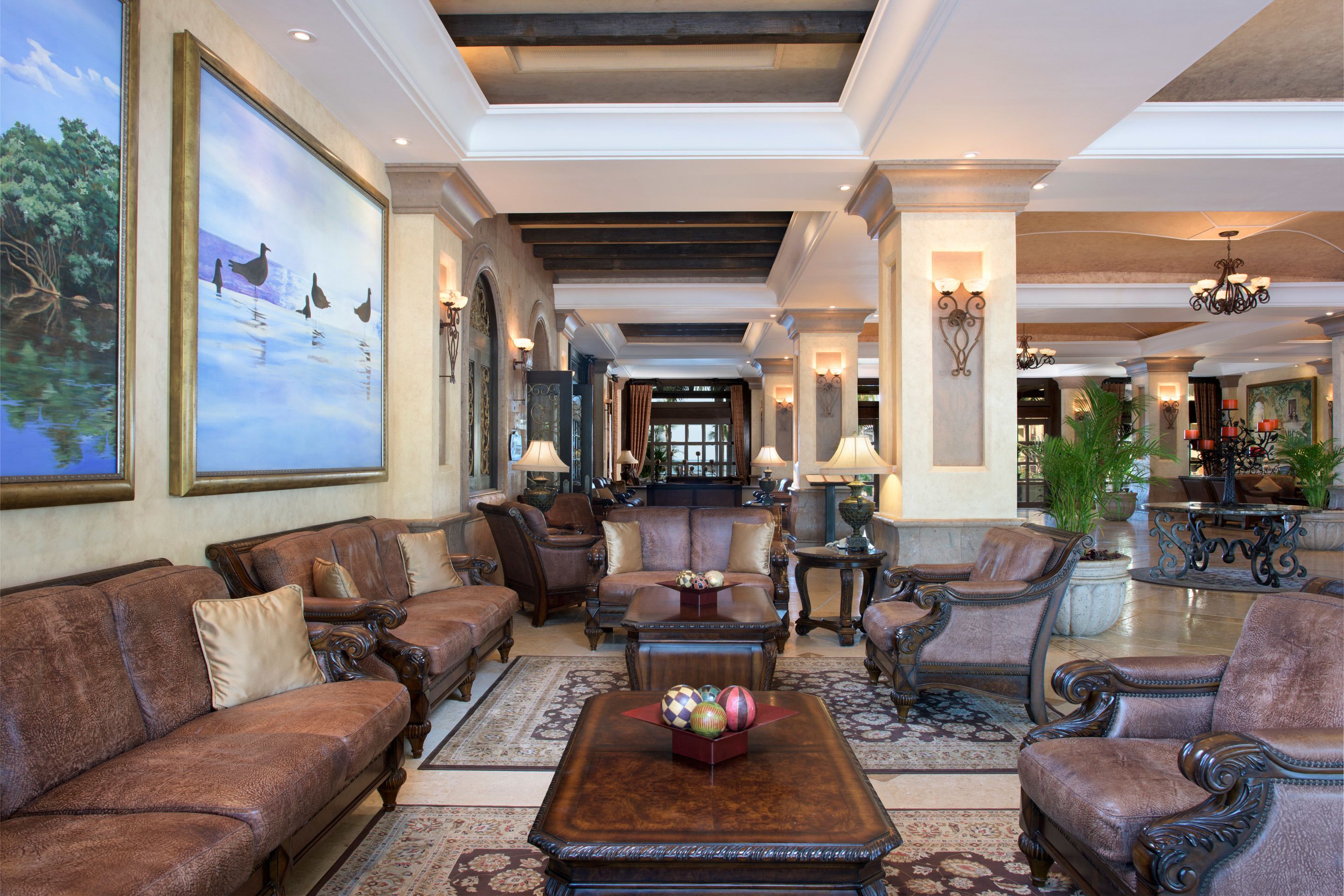 2 bars/lounges, swim-up bar, poolside bar, beach bar