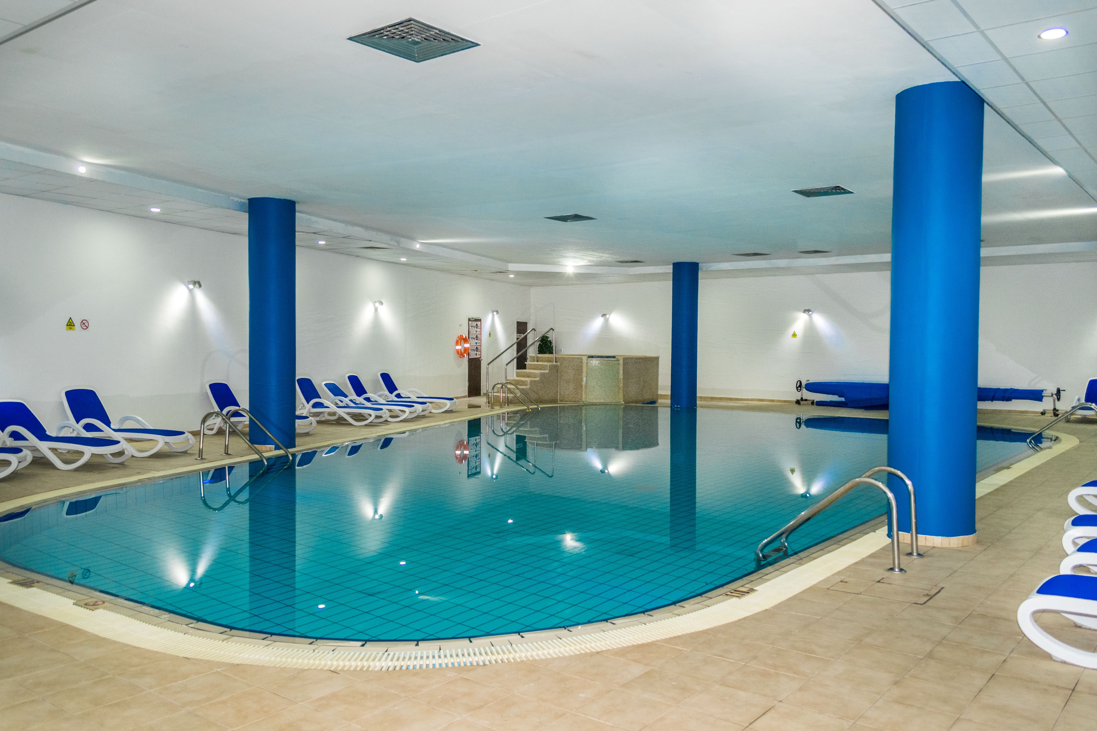Piscine couverte