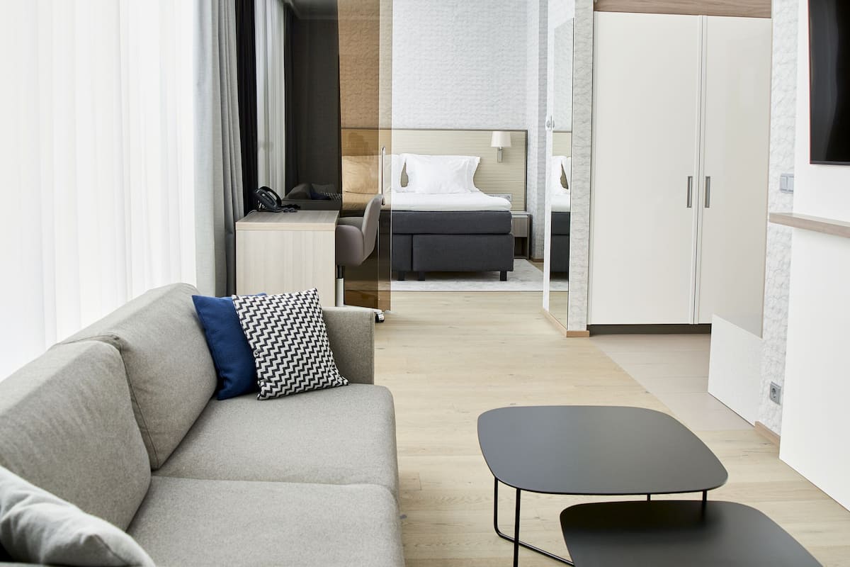 Suite, 2 Bedrooms with SPA access | 1 bedroom, hypo-allergenic bedding, minibar, in-room safe