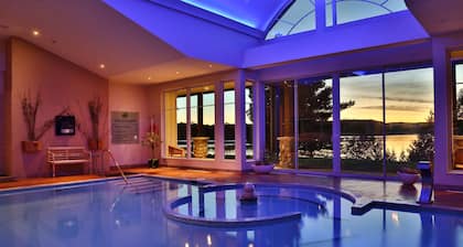 Sir Sam's Inn & Waterspa - Adults Only