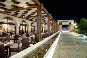 2 restaurants, breakfast, lunch, dinner served; Mediterranean cuisine - Sol Cosmopolitan Rhodes - All inclusive (Rhodes)