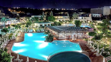 Seasonal outdoor pool, pool umbrellas, pool loungers