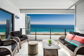 Apartment, 3 Bedrooms, Ocean View | Beach/ocean view
