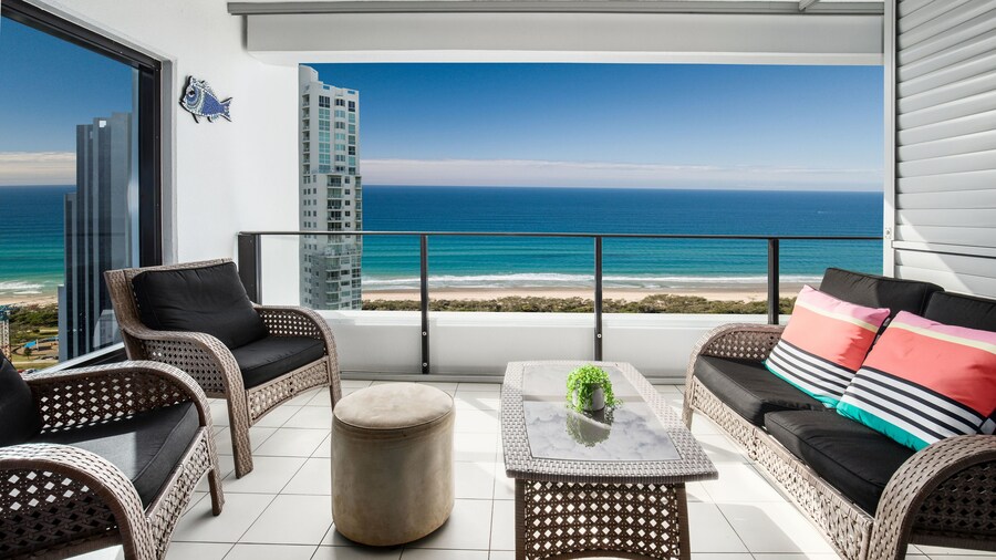 Ultra Broadbeach