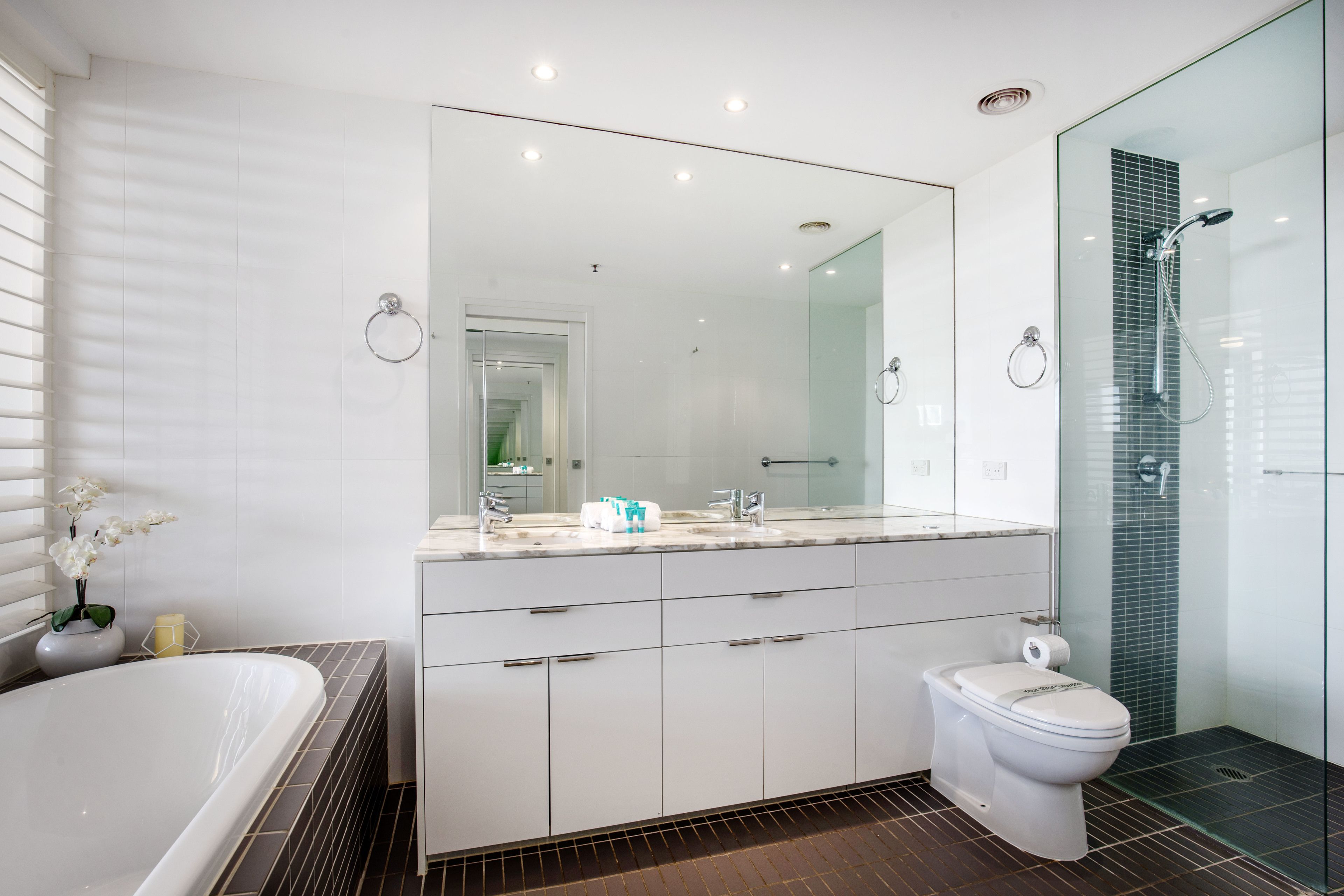 Ultra Broadbeach — image 12