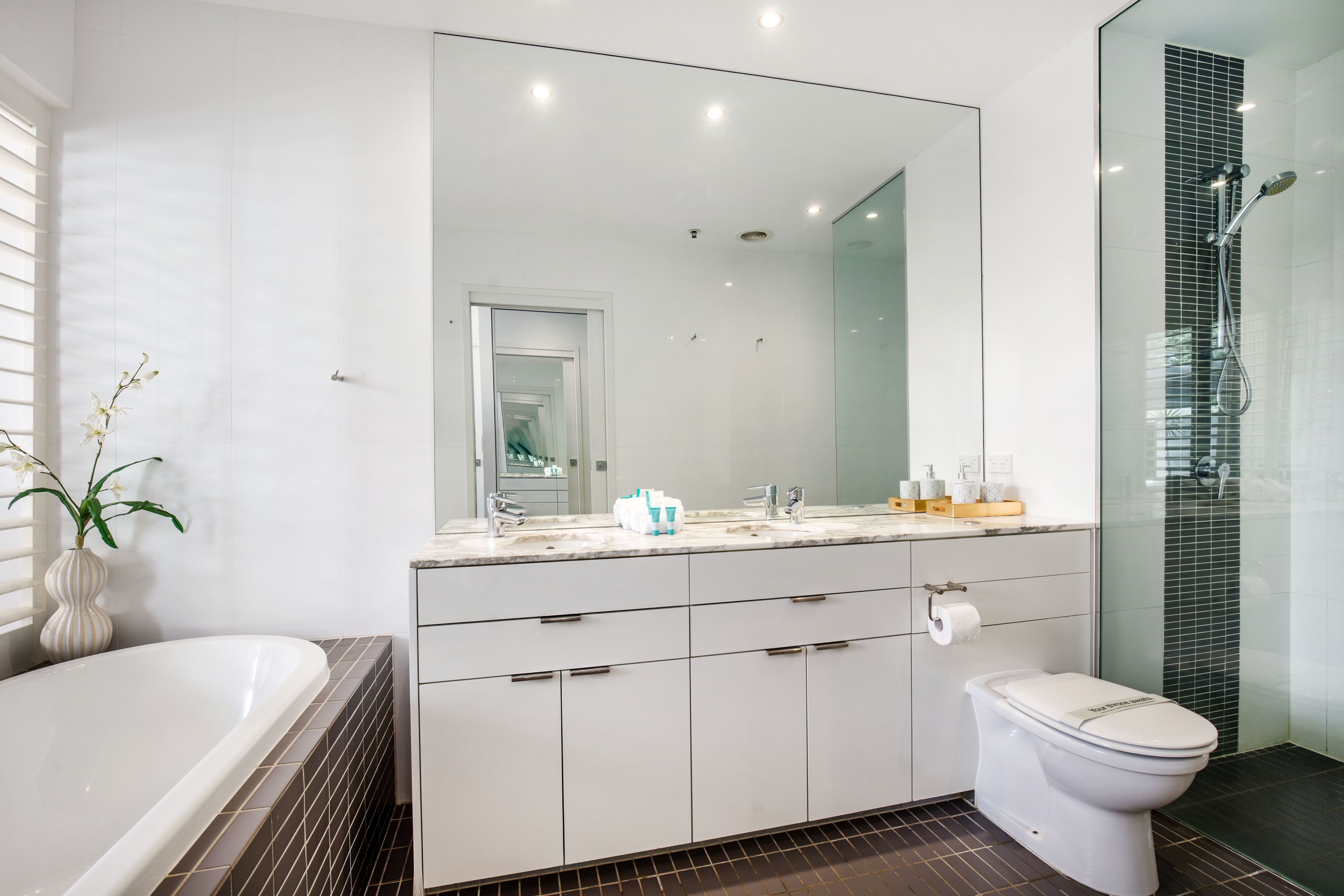 Ultra Broadbeach — image 11