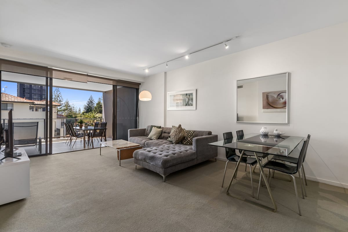 Apartment, 2 Bedrooms, Garden View | Living area