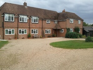 Exterior - Latchmead (Bishop's Stortford)